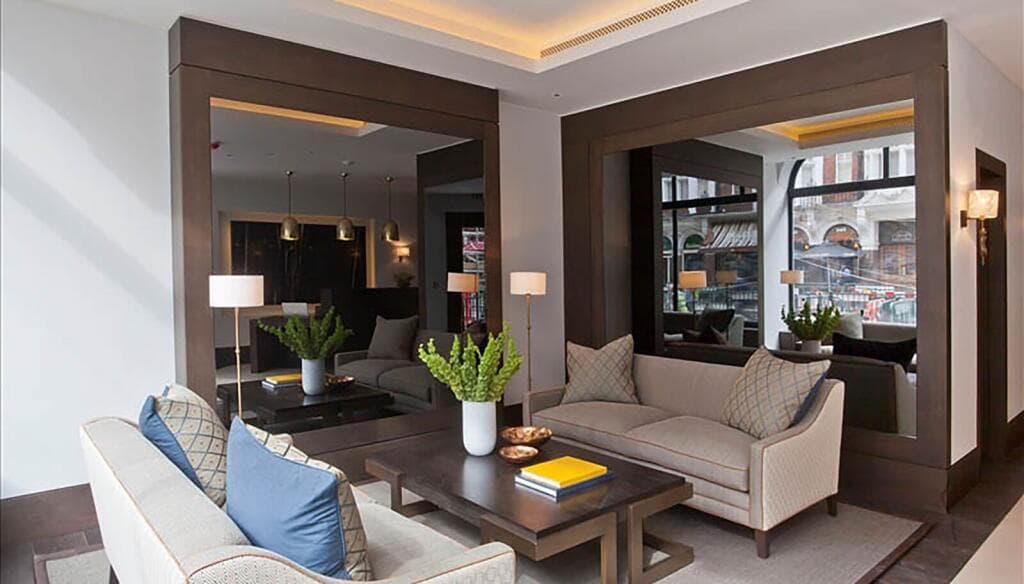 Mayfair 1BR by Grosvenor Square | Concierge & Lift
