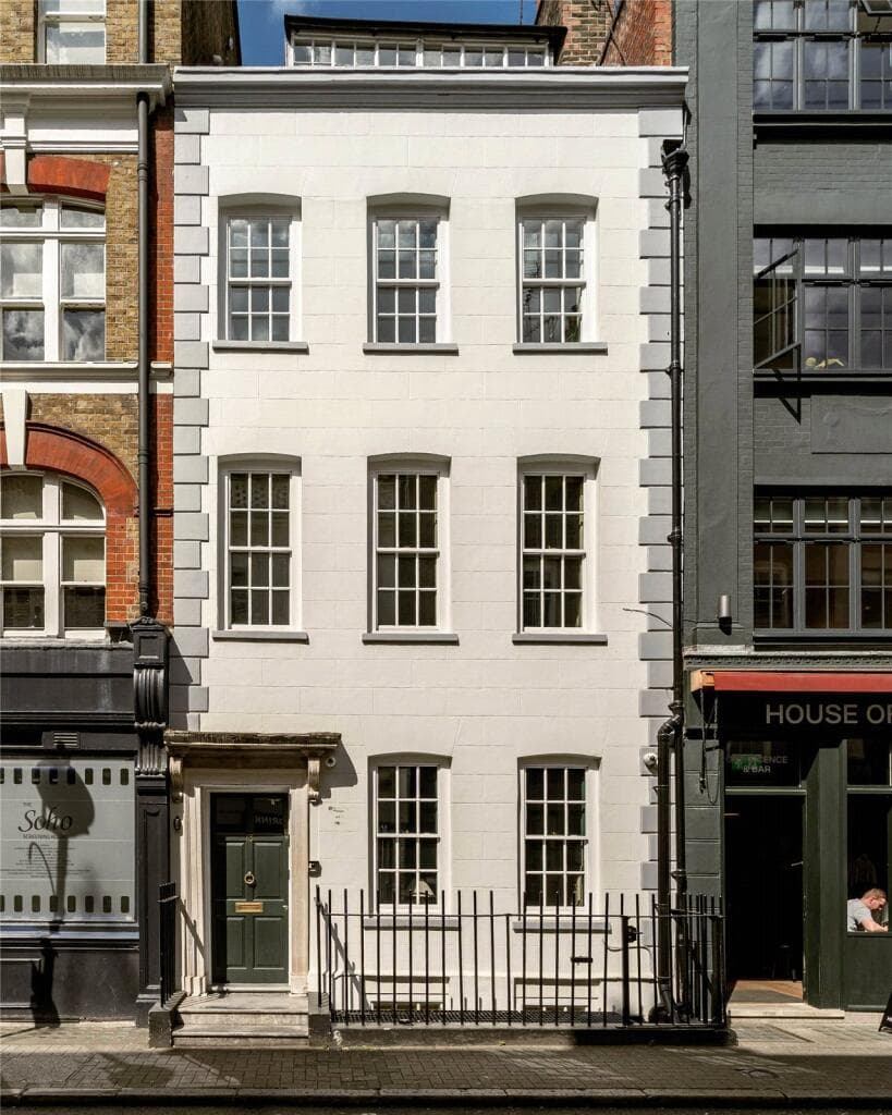 Georgian Soho Townhouse · 3BR · Sauna · Roof Terrace