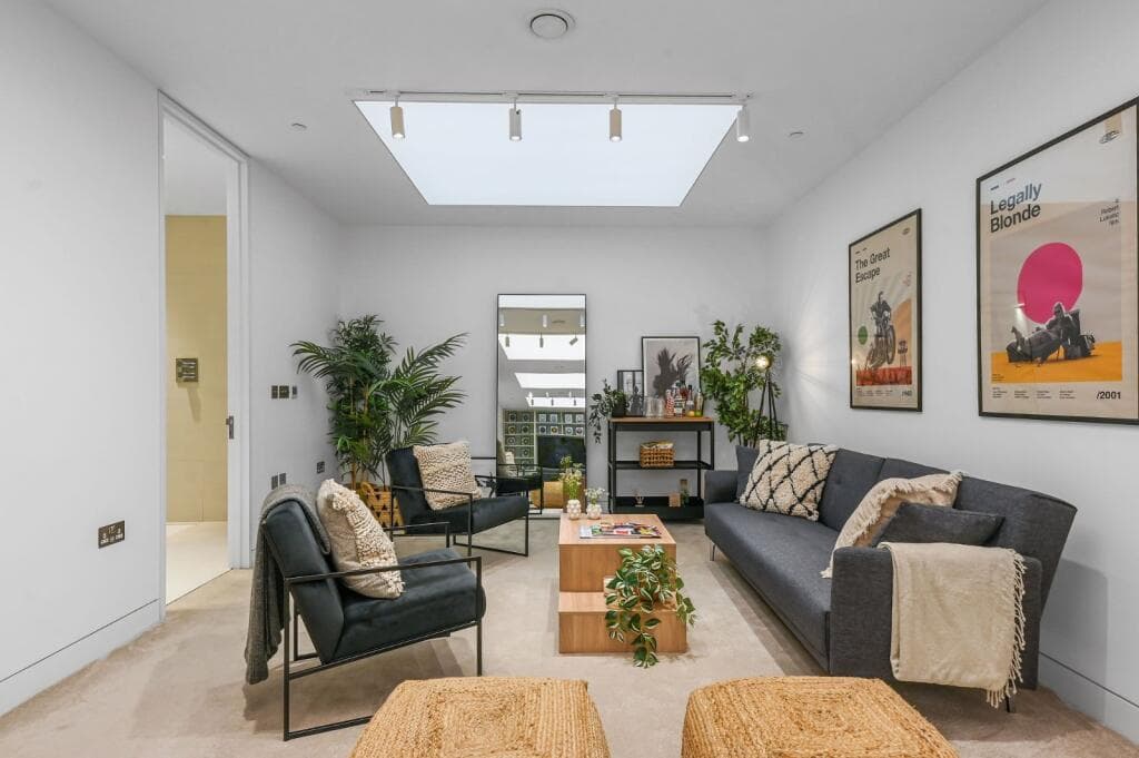 Bingham Place 3BR Mews | Basement Cinema & Patios