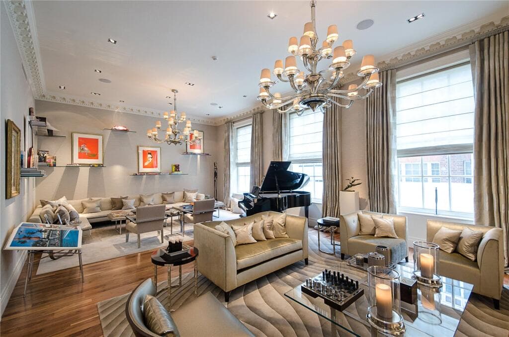 Grand 4BR Duplex | 4m Ceilings & Patios | Grosvenor Sq