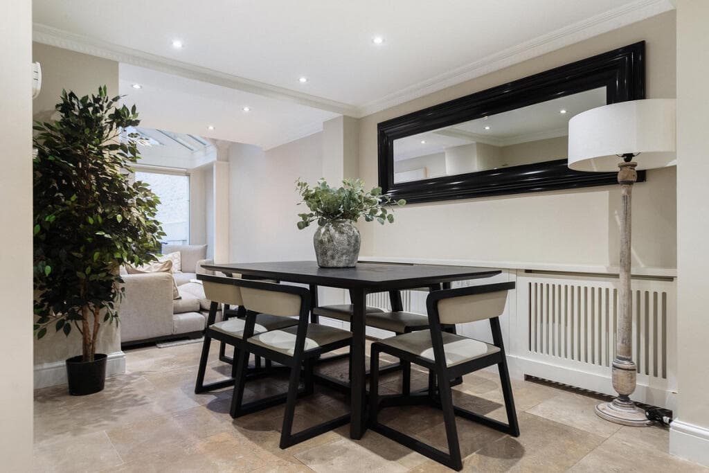 Chelsea 3BR Victorian House | South Garden & A/C