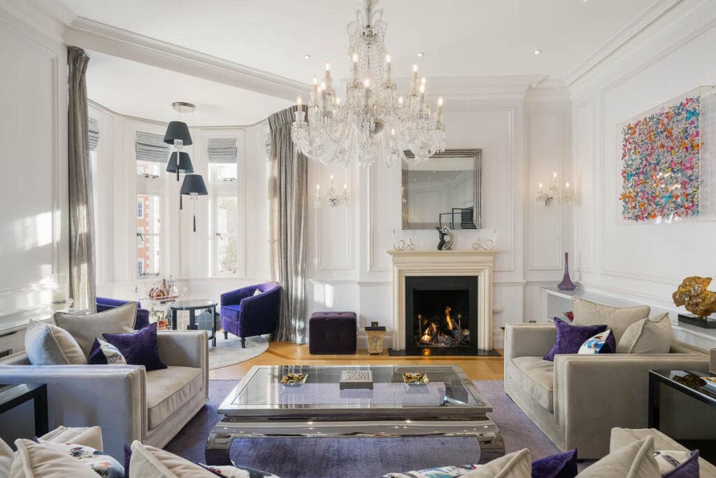 Victorian Mansion 3BR Mayfair | Smallbone Kitchen & A/C