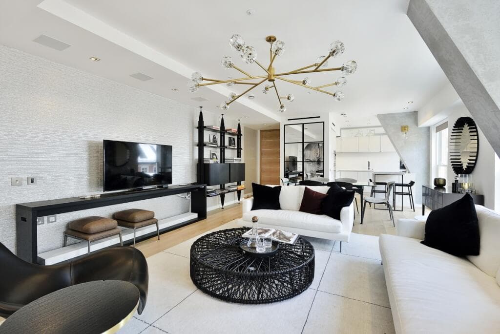 Brand-New 3BR Near Covent Garden | Marble Baths