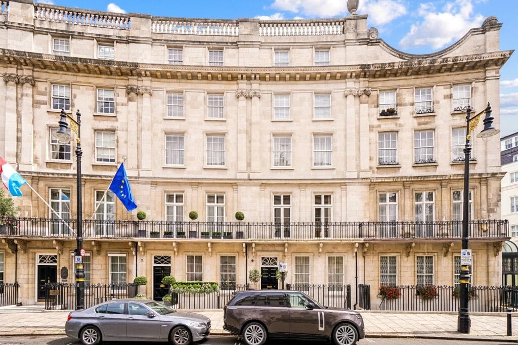 Belgravia Crescent 7BR | Private Lift & Two Terraces