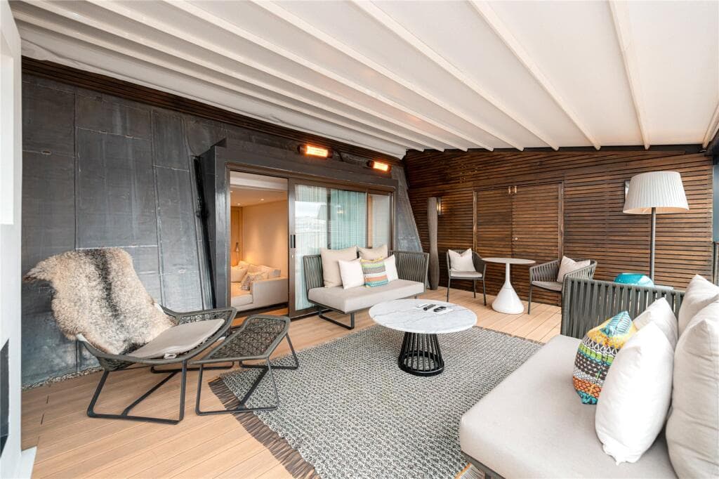 Marylebone 1BR Penthouse Suite | Heated Roof Terrace