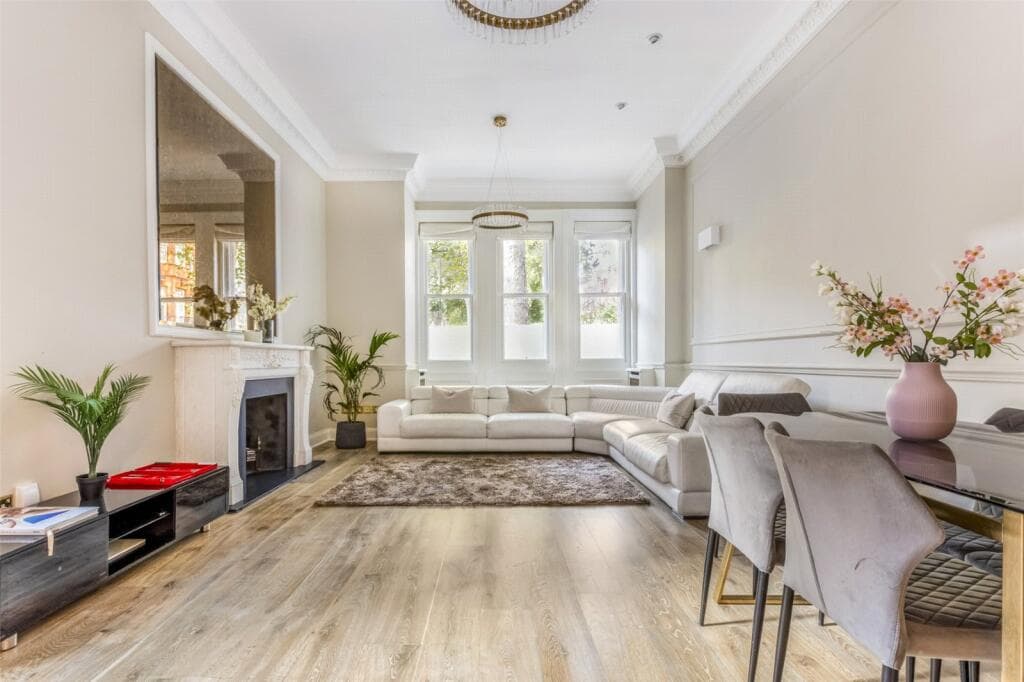 Chelsea 3BR Duplex | Private Terrace & Gardens