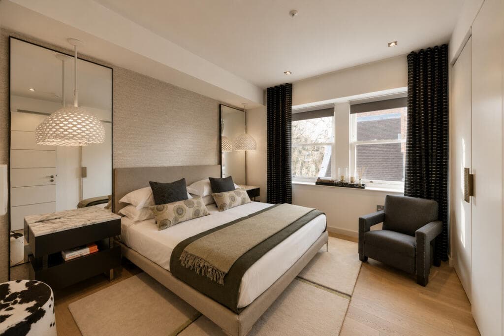 Designer 3BR Covent Garden | Home Office & Cinema