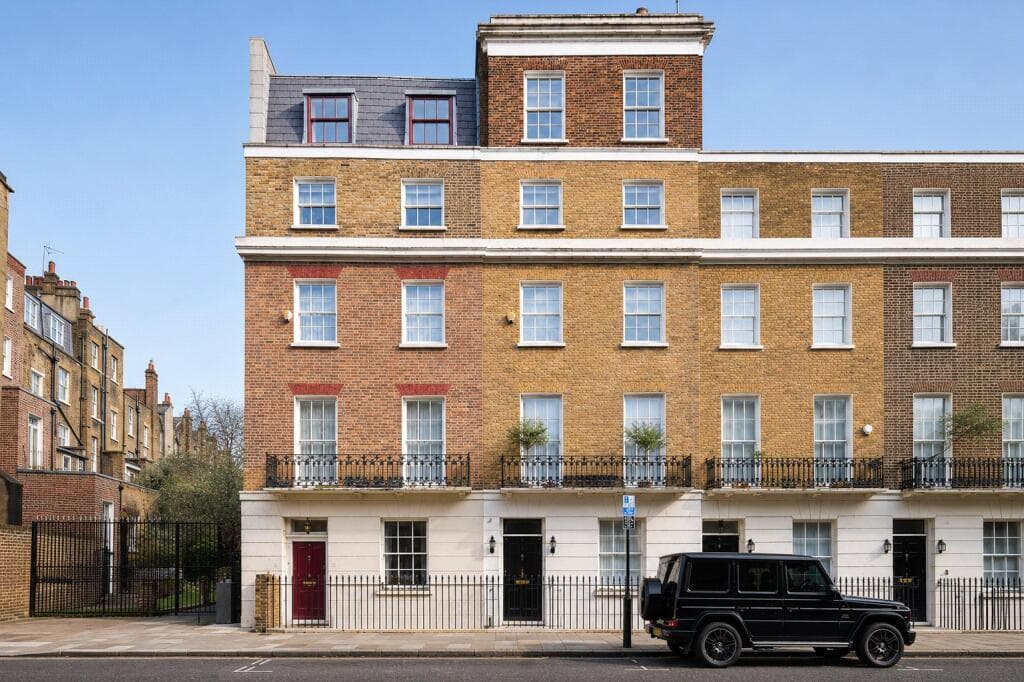 Grade II 5BR Hyde Park Townhouse | Lift & Roof Terrace
