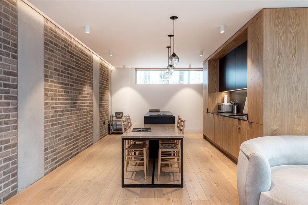 Grade II 1BR Marylebone Mews | Exposed Brick